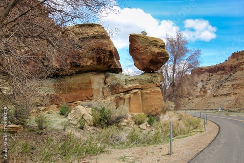 Obraz na płótnie Balanced Rock in Nine Mile Canyon in Utah.