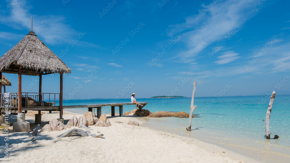 Fototapeta premium Serenity on Koh Munnork Island: A Blissful Escape in Rayong, Thailand