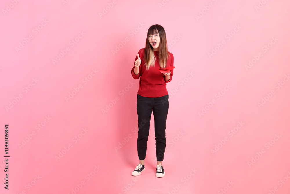 20s woman in red t-shirt 20s woman in red t-shirt
