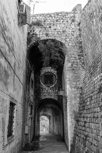 Traditional architecture an...