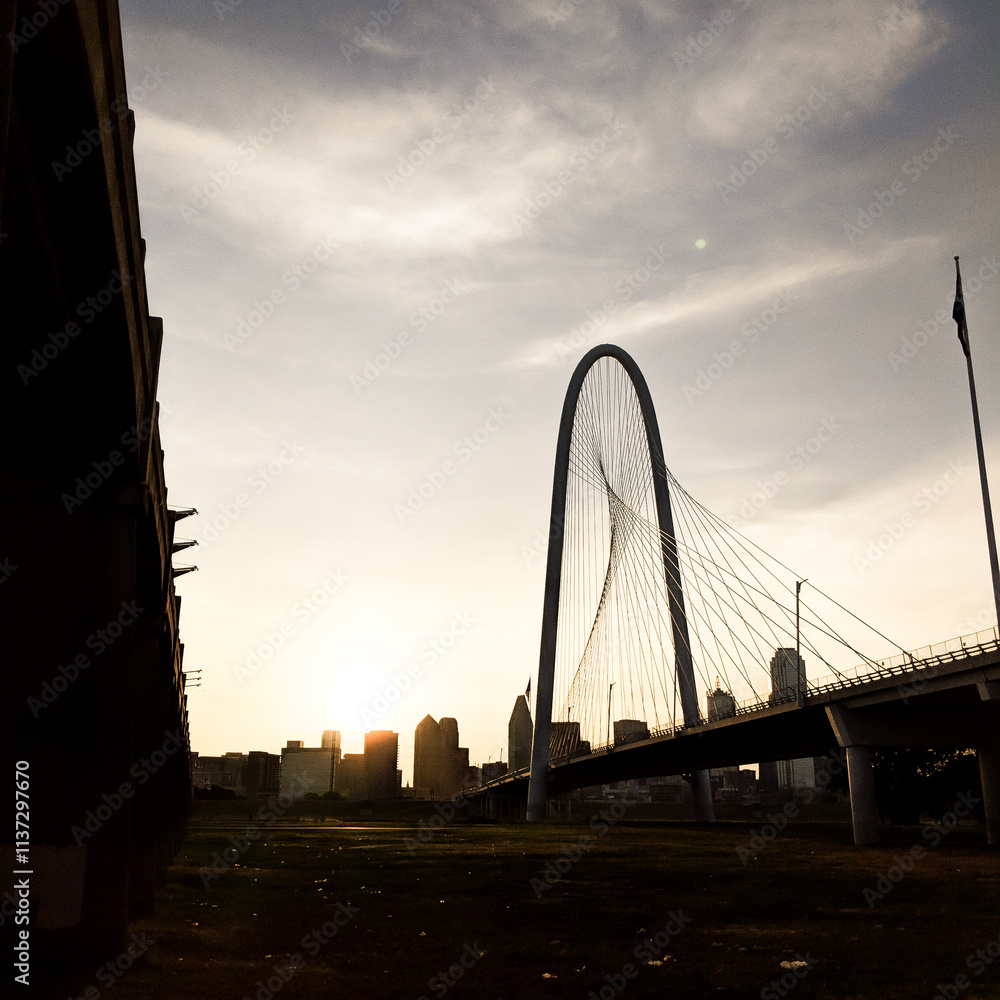 Obraz premium Under The Bridge