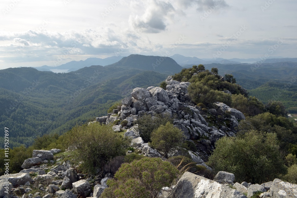 Obraz premium Mountain landscape in Turkey. A mountain landscape from a bird's-eye view.