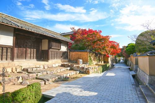山口県下関市　秋の城下町長府の町並み（古江小路）