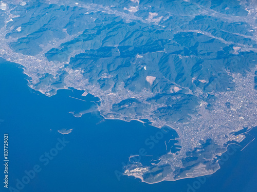 Wallpaper Mural 三河湾の西浦半島上空（愛知県蒲郡市） Torontodigital.ca