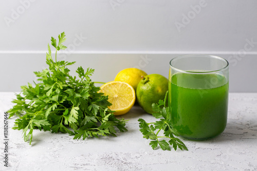 Green healthy detox, lemon ...