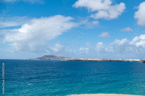 Obraz na płótnie Panorama at Papagayo Beach in Los Ajaches Natural Park in Lanzarote in 2024. w salonie