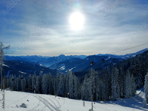 Gondeln durch die Berge