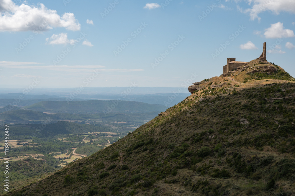 Castillo de Marcuello, Chateau, Los mallos de Riglos, Mirador de los Buitres Castillo de Marcuello, Chateau, Los mallos de Riglos, Mirador de los Buitres