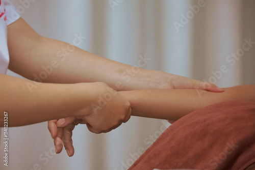 LYMPHATIC DRAINAGE MASSAGE IN SPA