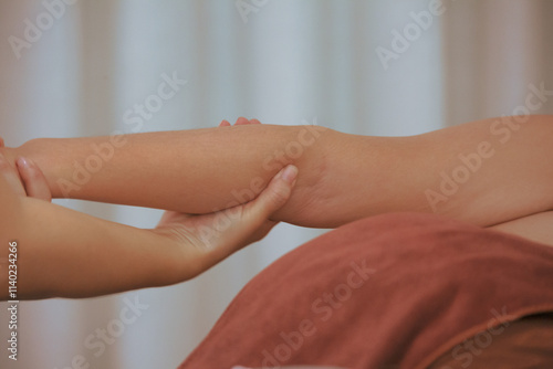 LYMPHATIC DRAINAGE MASSAGE IN SPA