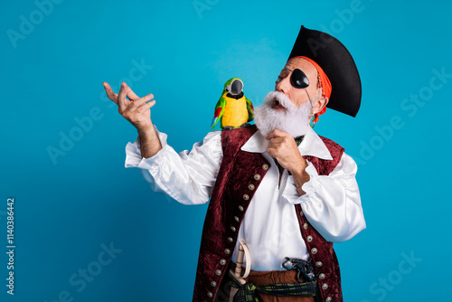 Εκτύπωση καμβά Photo of senior man actor wear pirate costume halloween carnival empty space iso