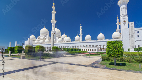 Obraz na plátně Sheikh Zayed Grand Mosque timelapse hyperlapse in Abu Dhabi, the capital city of