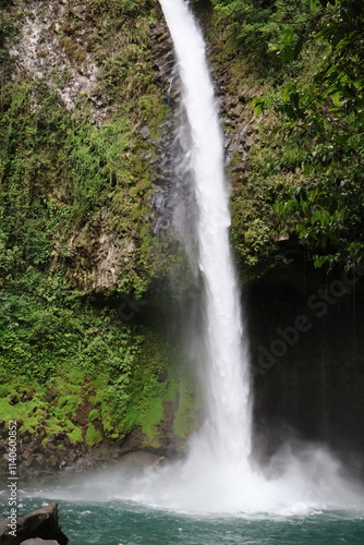 Cascada Del Valle del Volcan Arenal