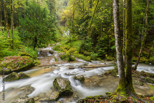 Fluss Hérisson, Menétrux-en-Joux, Jura, Frankreich photo