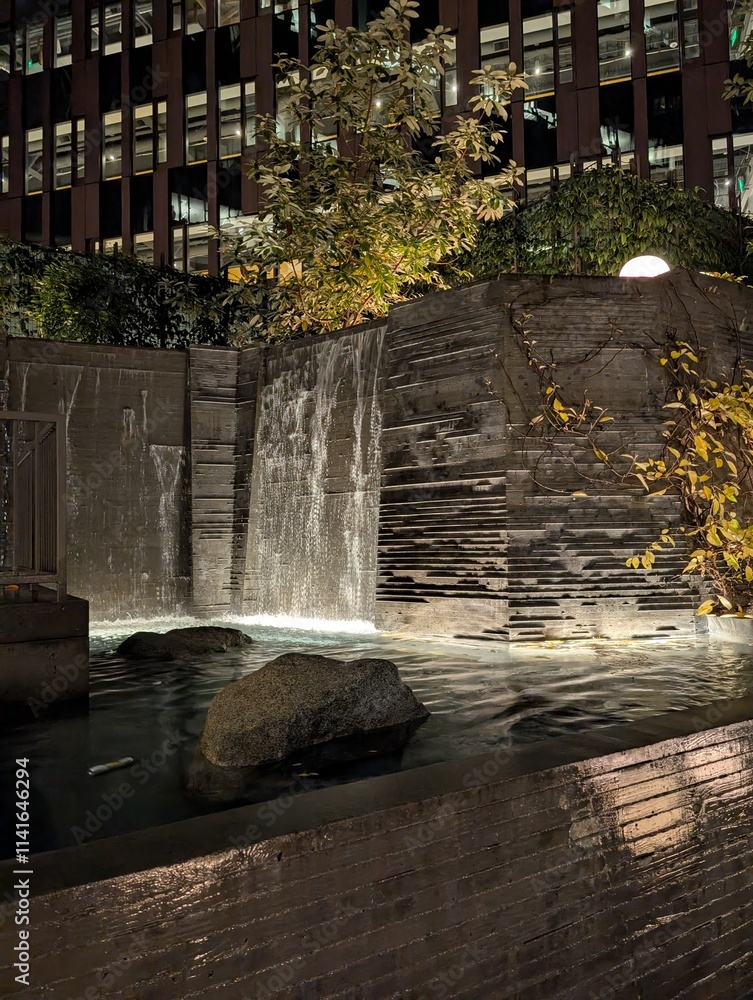 Fototapeta premium waterfall in the park