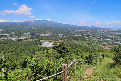 산 정상에서 바라보는 풍경 길 제주 서귀포시 안덕면 창천리 군산오름 photo