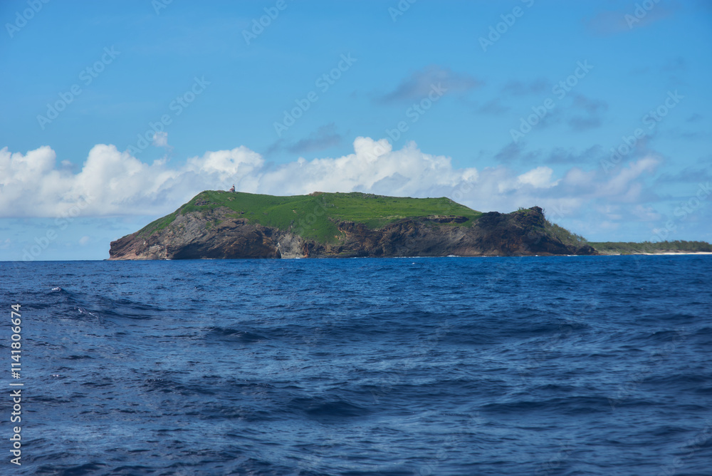 Île Plate (Flat Island) is a picturesque island in the Indian Ocean, located off the northern coast of Mauritius. Île Plate (Flat Island) is a picturesque island in the Indian Ocean, located off the northern coast of Mauritius.