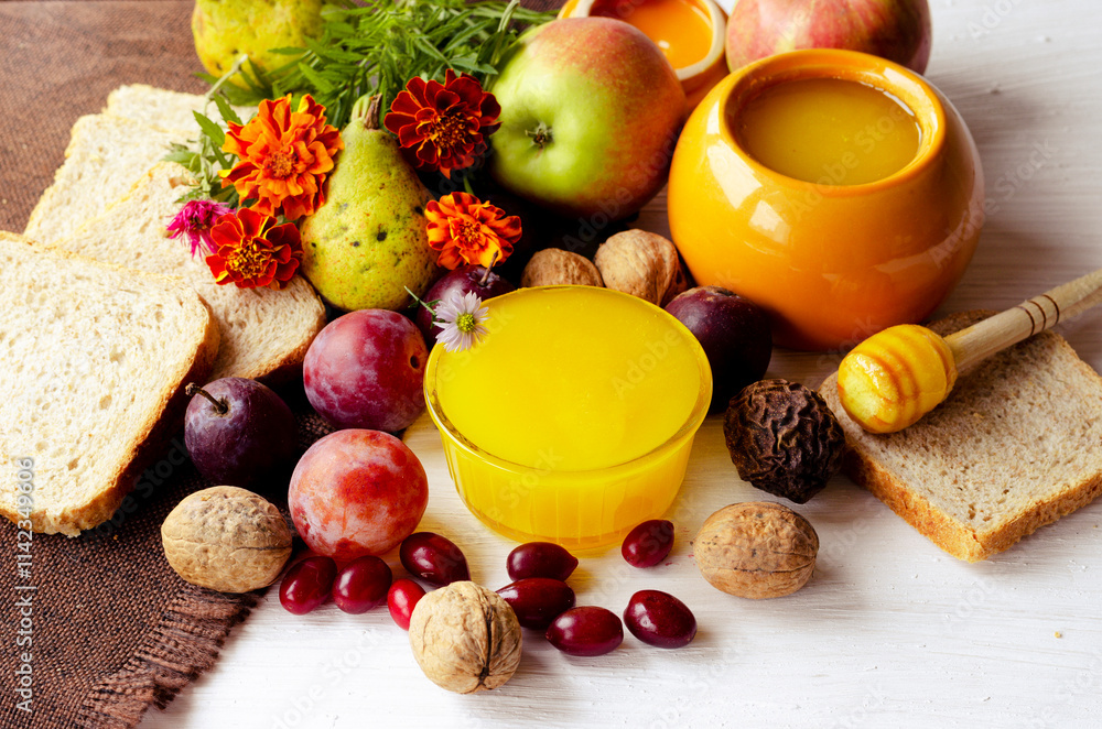 Festive seasonal days with apples and new harvest honey. Festive seasonal days with apples and new harvest honey.