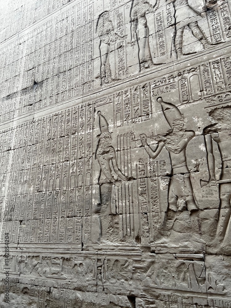 Fototapeta premium Ancient Story on Wall of Temple in Egypt