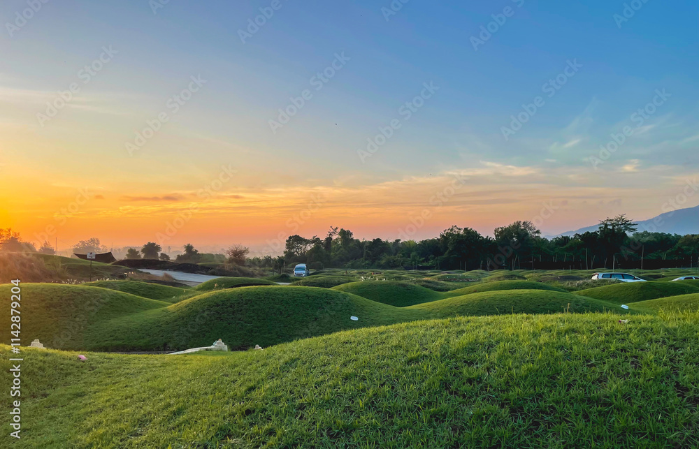Qingming festival in Thailand. Culture of Chinese. Descendants come meet and pray ancestors in morning. Qingming festival in Thailand. Culture of Chinese. Descendants come meet and pray ancestors in morning.