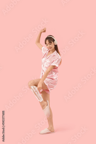 Beautiful young happy woman...