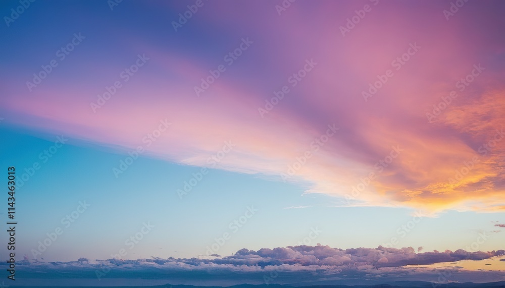 Fototapeta premium Beautiful sunny sky and clouds over the horizon. Sunset background. 1