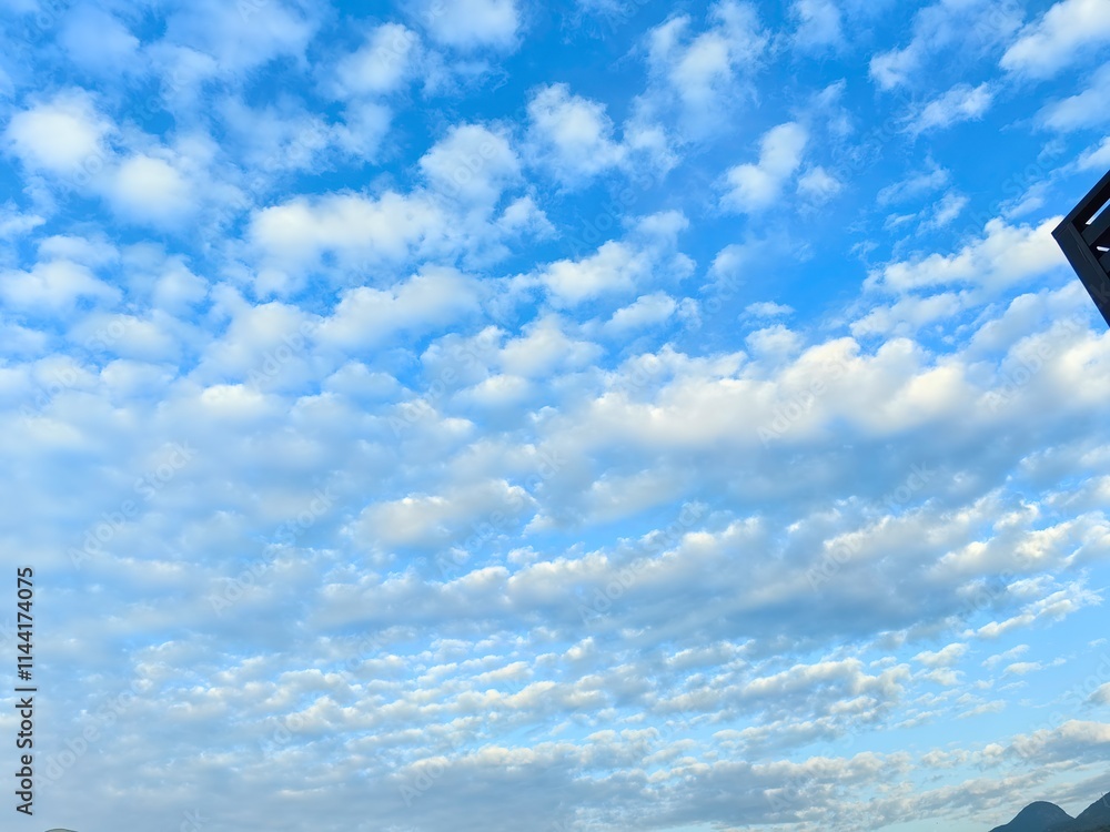 Obraz premium blue sky with clouds
