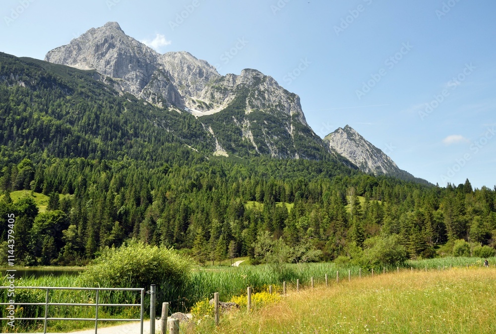 Der Ferchensee bei Mittenwald Der Ferchensee bei Mittenwald