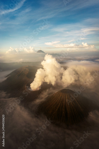 Obraz na płótnie Mount Bromo Volcano on Java Indonesia w salonie