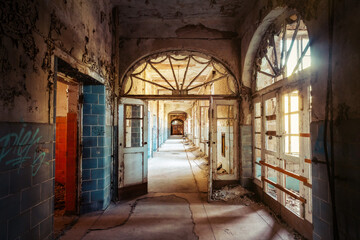 Wandcirkels Oud Ziekenhuis Beelitz Heilstätten Belitz nabij Berlijn  © Lukas