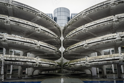 Obraz na płótnie Brutalist Architecture in Suburban Paris w salonie
