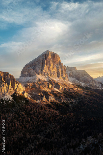 Obraz na płótnie The Dolomites Mountains in Northern Italy w salonie