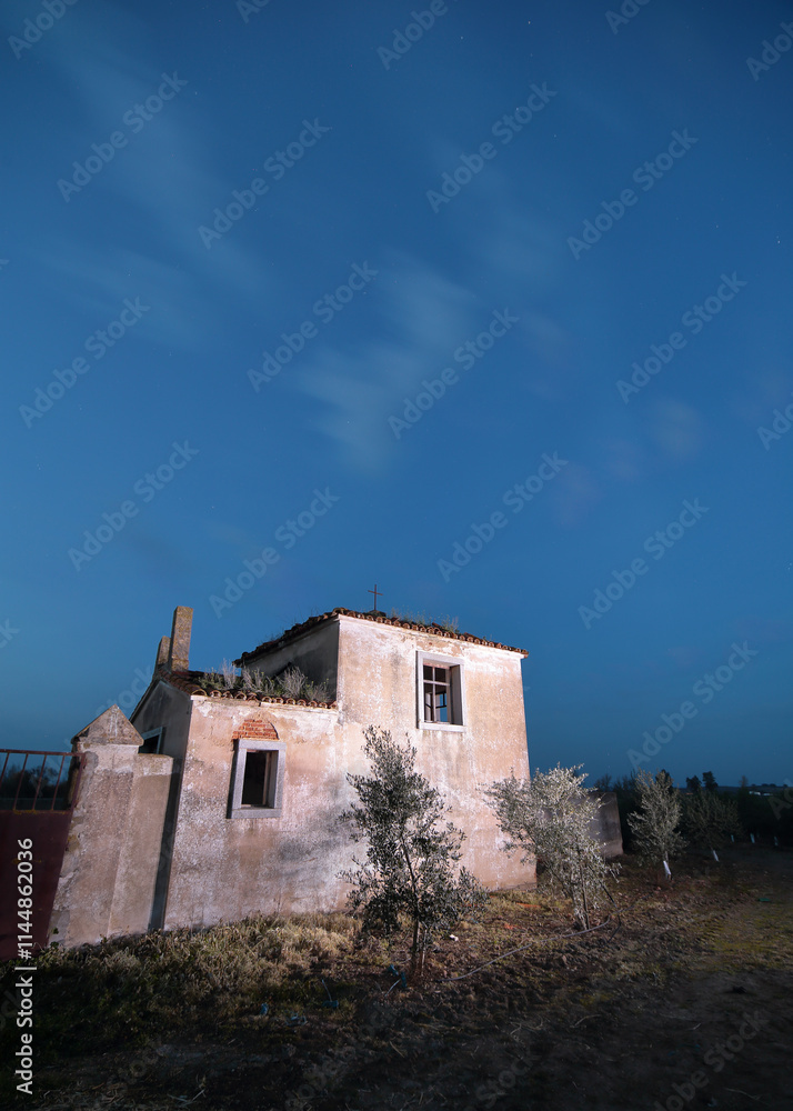 Fototapeta premium An old mansion