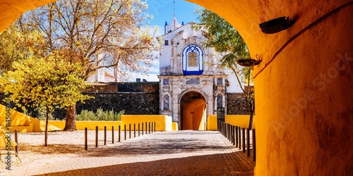 Passage in the Esquina outer gate that crosses the rampart. Elvas, Alentejo, Portugal, Europe.