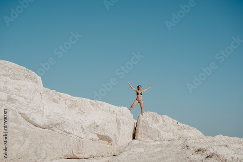 Frau im Bikini am weißen Felsen, Aganos, Griechenland photo