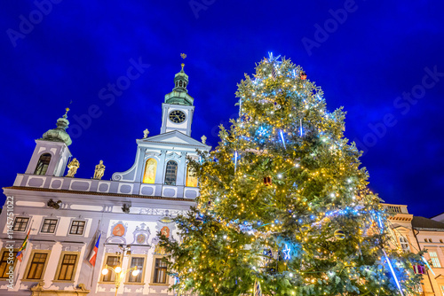 České Budějovice, Czech Republic, 19 Dez 2024, christmas tree in front of the city hall on Přemysl-Otakar-II-Square