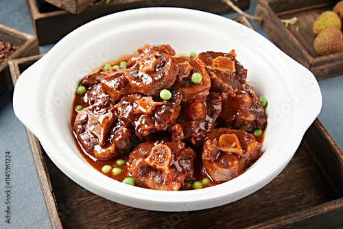 Tableau sur toile Delicious braised oxtail bone