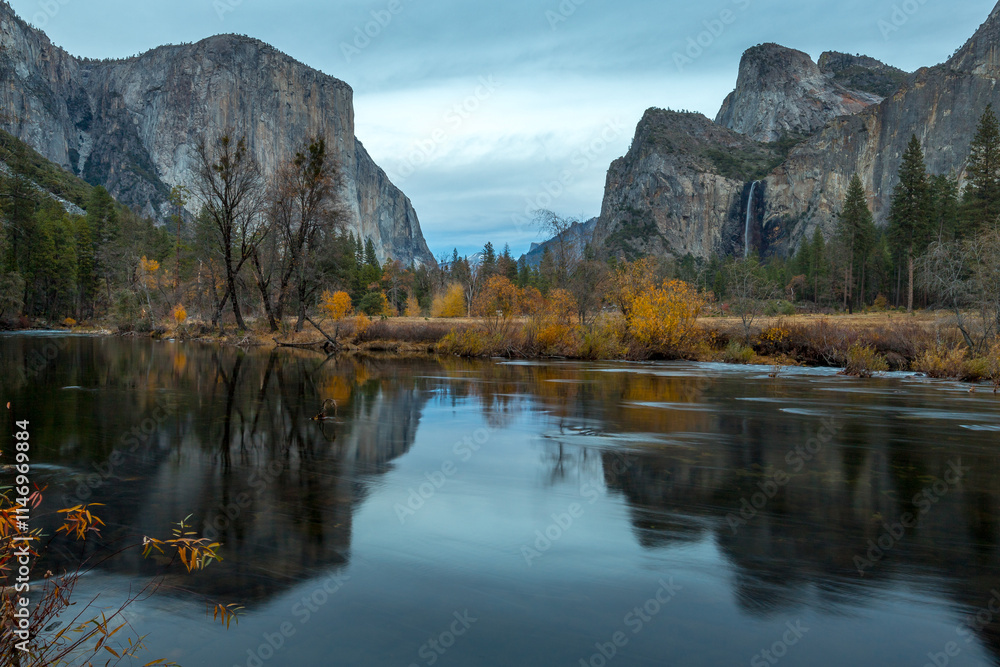 Autumn reflections in Yosemite Valley at dusk