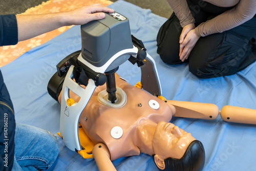 Obraz na płótnie CPR training manikin with automated compression device