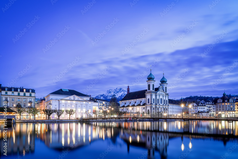 Fototapeta premium Lucern at night, Switzerland