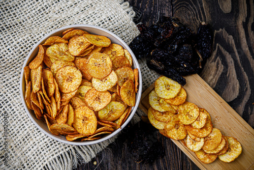 Chips de plátano deshidratados caseros