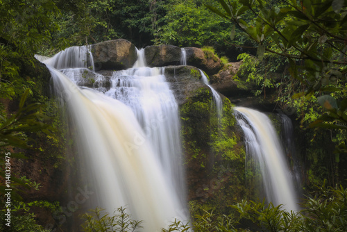 Haew Suwat Waterfall is a single-tiered waterfall, not very large, about 25 meters high, with a lot of water during the rainy season. It is located in Khao Yai National Park, Korat.