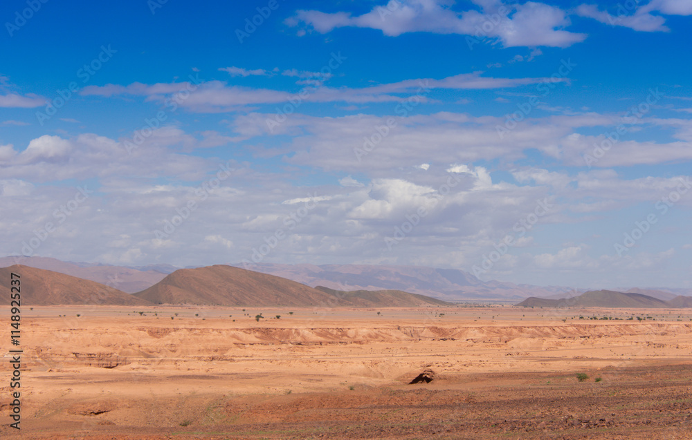 Canyon in a Moroccan plain between the towns of Zagora and Tata Canyon in a Moroccan plain between the towns of Zagora and Tata
