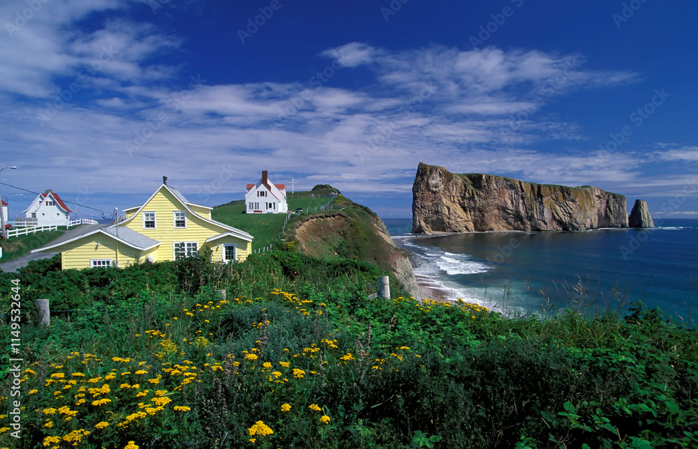 Obraz premium Gaspe Quebec Perce Rock Canadian Landscape