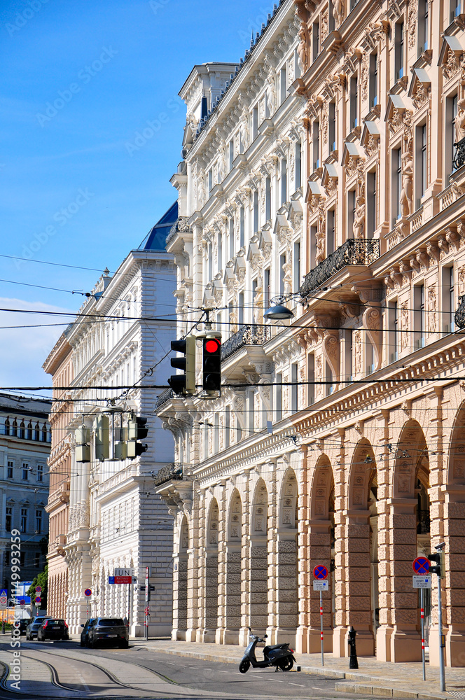 Fototapeta premium オーストリアの首都ウィーンの美しい街並み風景