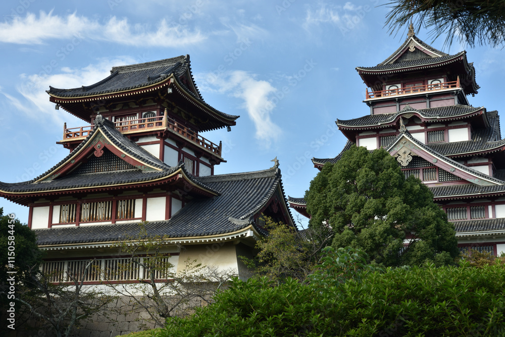 Fototapeta premium 伏見桃山城 大天守と小天守(京都市伏見区)