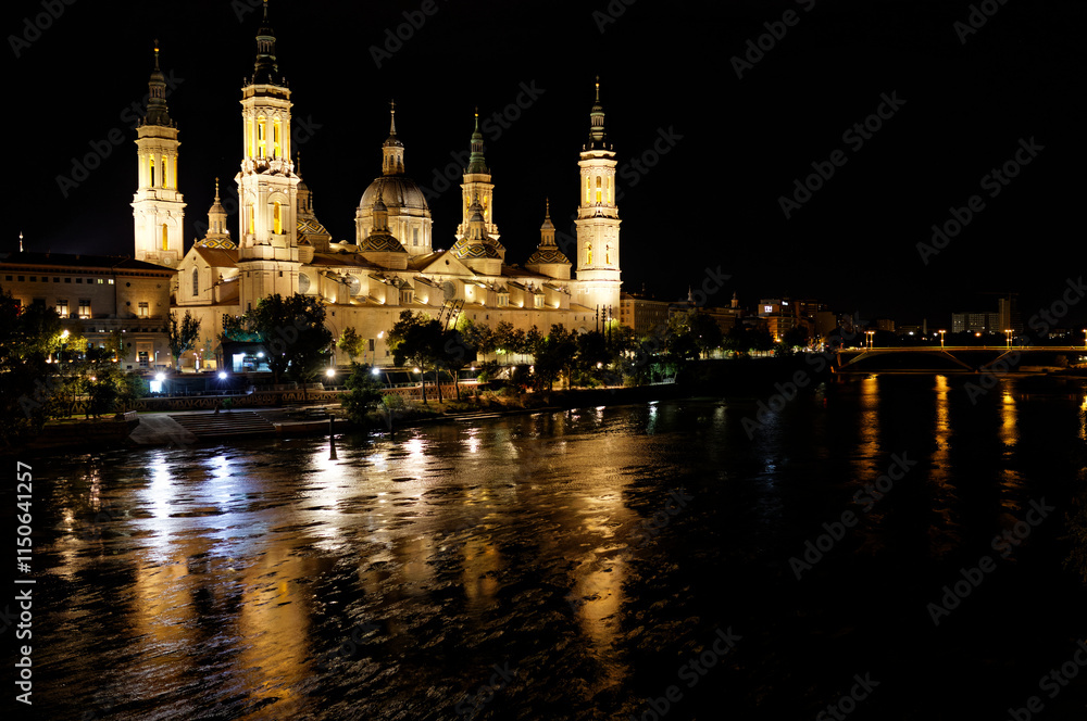 Naklejka premium Basilique de Nuestra Senora del Pilar, Saragosse, Espagne