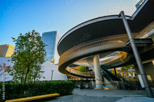 大阪駅うめきた公園の建造物 photo