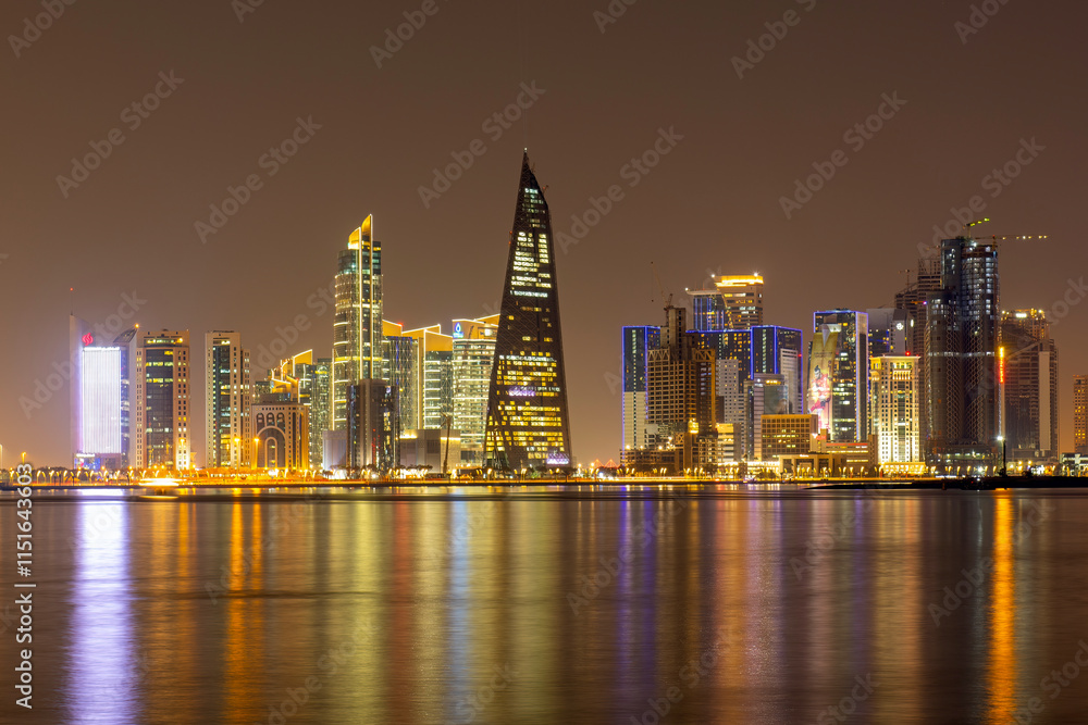 Obraz premium Beautiful Doha Skyline view from Mina Port Doha Qatar 
