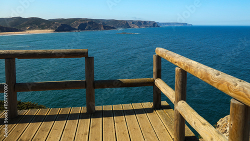 Wanderweg in Portugal am Meer